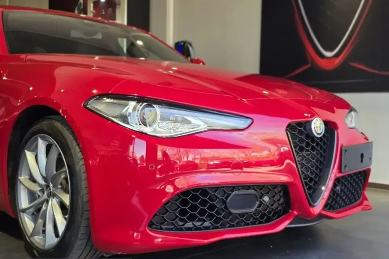 Alfa Romeo Giulia din 2022 cu 26.620 km - oferta ALF206978 - foto 3