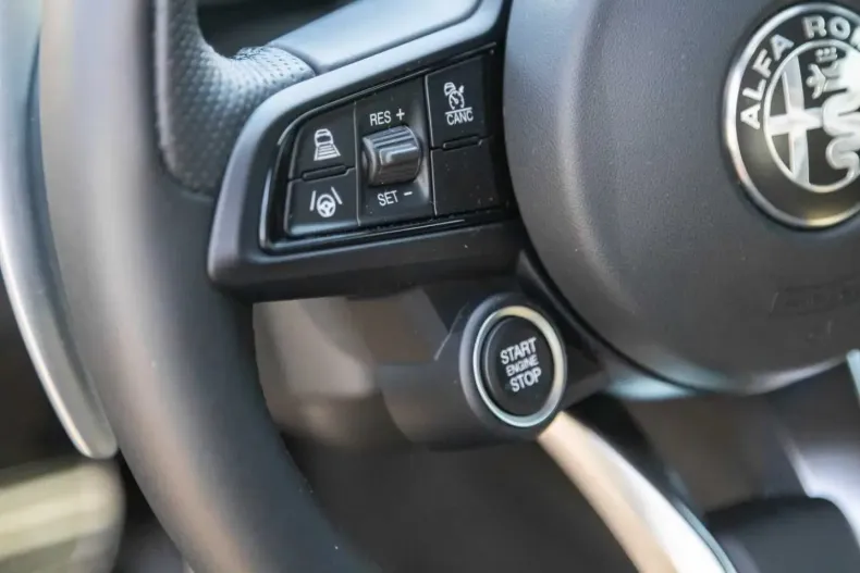 Alfa Romeo Giulia din 2024 cu 6.900 km - oferta ALF206979 - foto 9