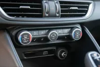 Alfa Romeo Giulia din 2024 cu 6.900 km - oferta ALF206979 - foto 13