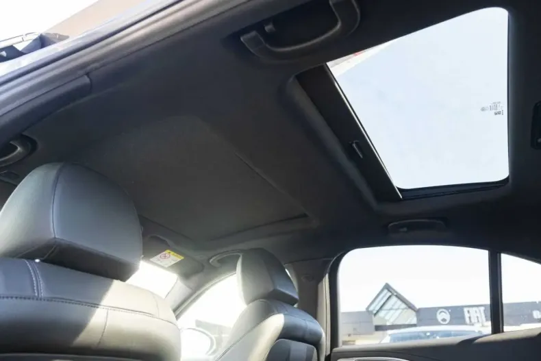 Alfa Romeo Giulia din 2024 cu 6.900 km - oferta ALF206979 - foto 15