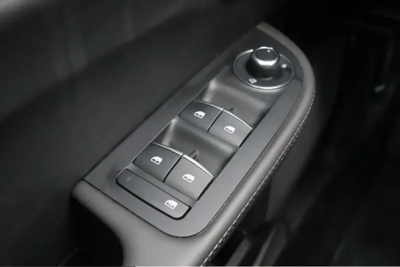 Alfa Romeo Giulia din 2023 cu 7.775 km - oferta ALF206980 - foto 20