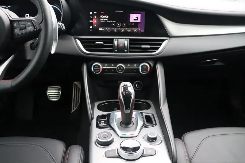 Alfa Romeo Giulia din 2023 cu 7.775 km - oferta ALF206980 - foto 27