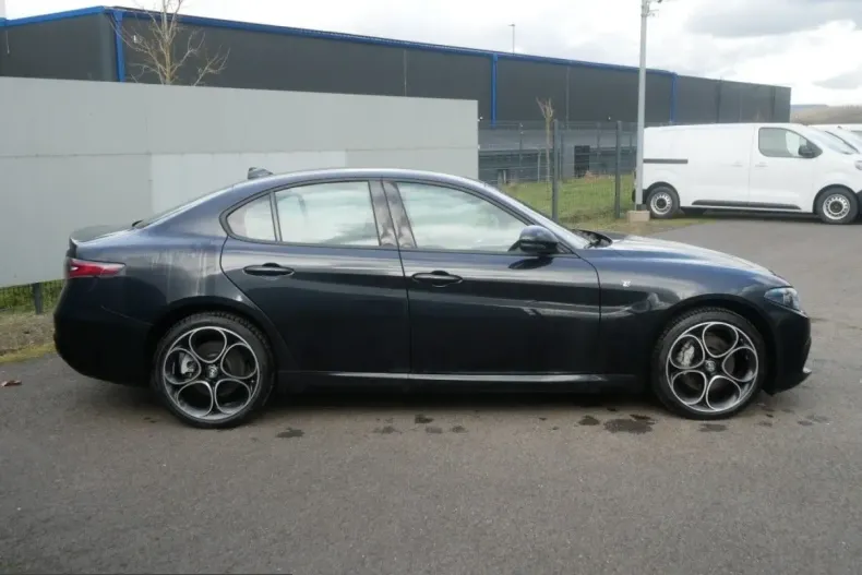 Alfa Romeo Giulia din 2023 cu 17.836 km - oferta ALF206981 - foto 2