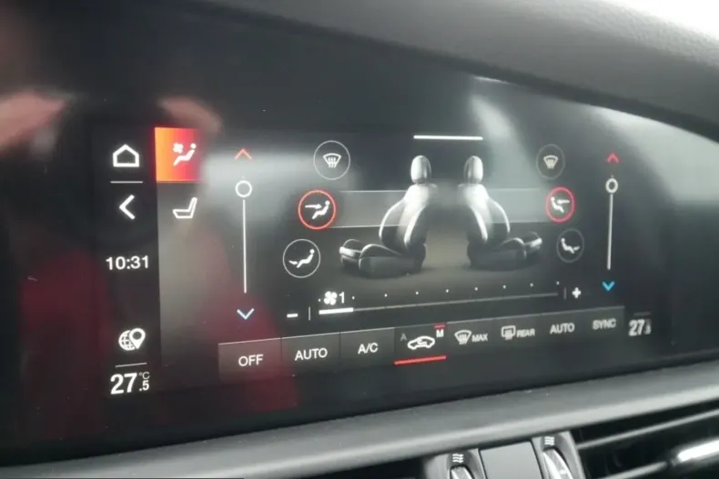 Alfa Romeo Giulia din 2023 cu 17.836 km - oferta ALF206981 - foto 24