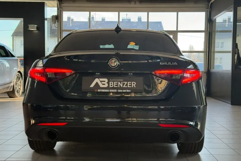 Alfa Romeo Giulia din 2023 cu 56.800 km - oferta ALF206982 - foto 7