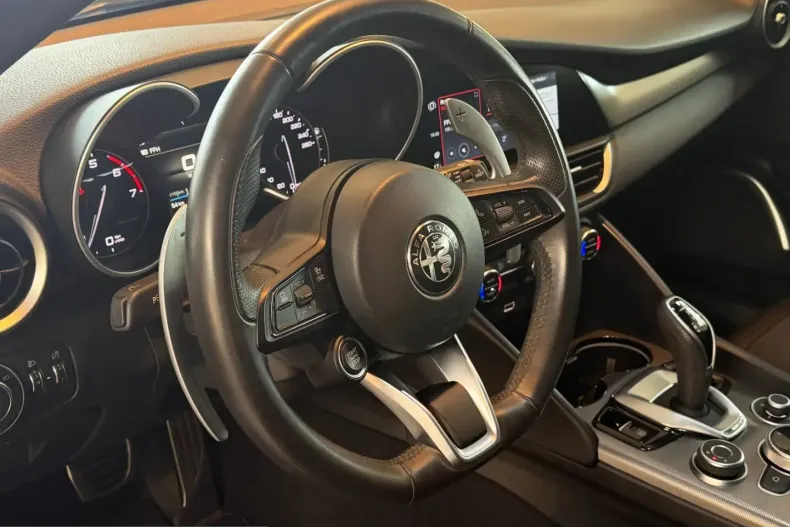 Alfa Romeo Giulia din 2023 cu 56.800 km - oferta ALF206982 - foto 16