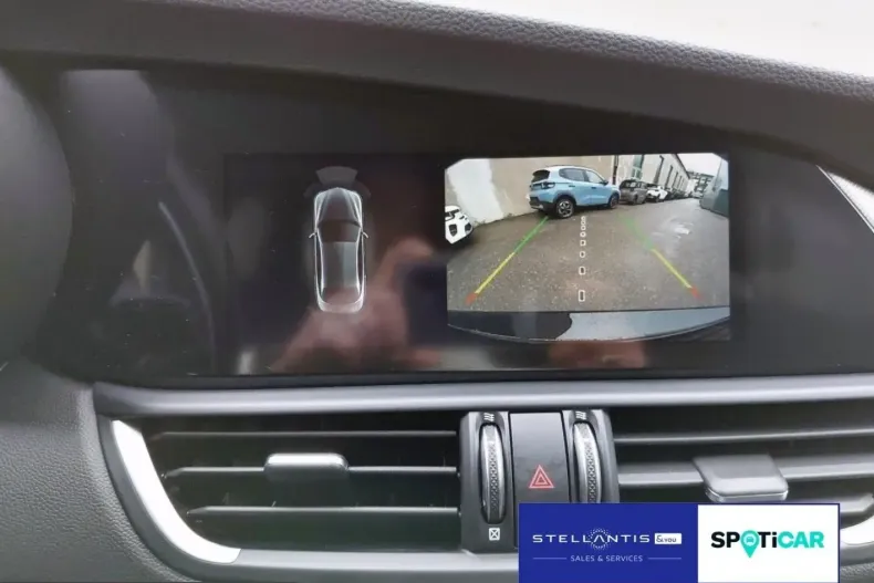 Alfa Romeo Giulia din 2023 cu 26.358 km - oferta ALF206983 - foto 19