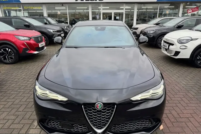 Alfa Romeo Giulia din 2023 cu 19.487 km - oferta ALF206984 - foto 2