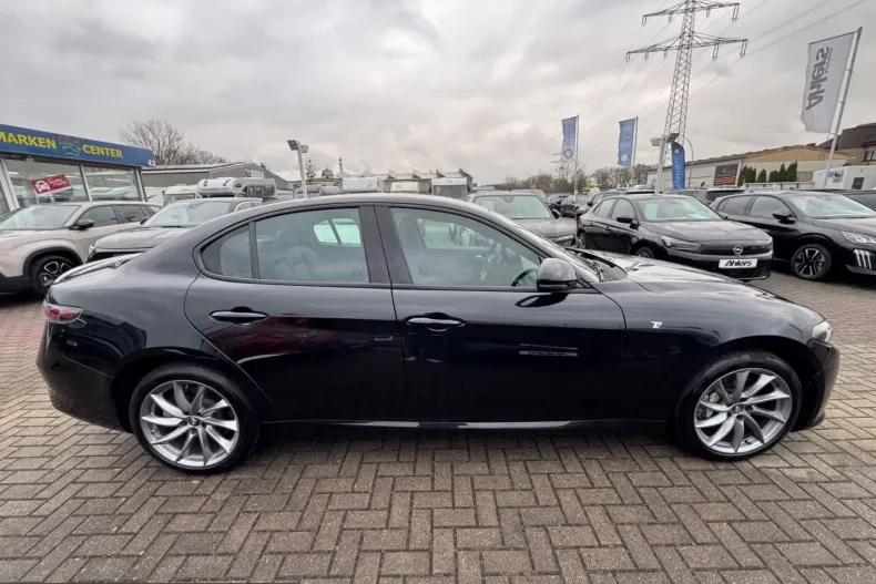 Alfa Romeo Giulia din 2023 cu 19.487 km - oferta ALF206984 - foto 9