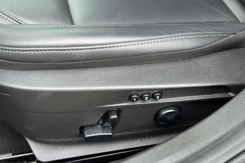 Alfa Romeo Giulia din 2023 cu 19.487 km - oferta ALF206984 - foto 12