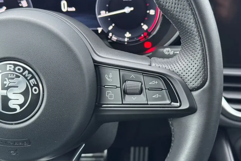 Alfa Romeo Giulia din 2023 cu 19.487 km - oferta ALF206984 - foto 18