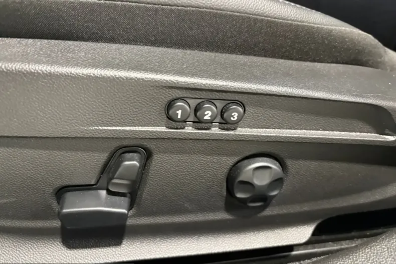 Alfa Romeo Giulia din 2023 cu 18.500 km - oferta ALF206985 - foto 13