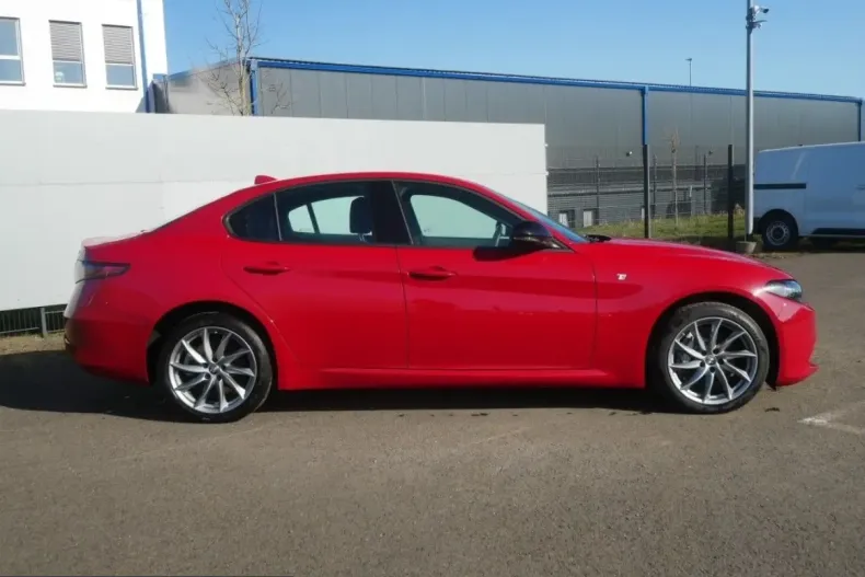 Alfa Romeo Giulia din 2023 cu 10.010 km - oferta ALF206986 - foto 2