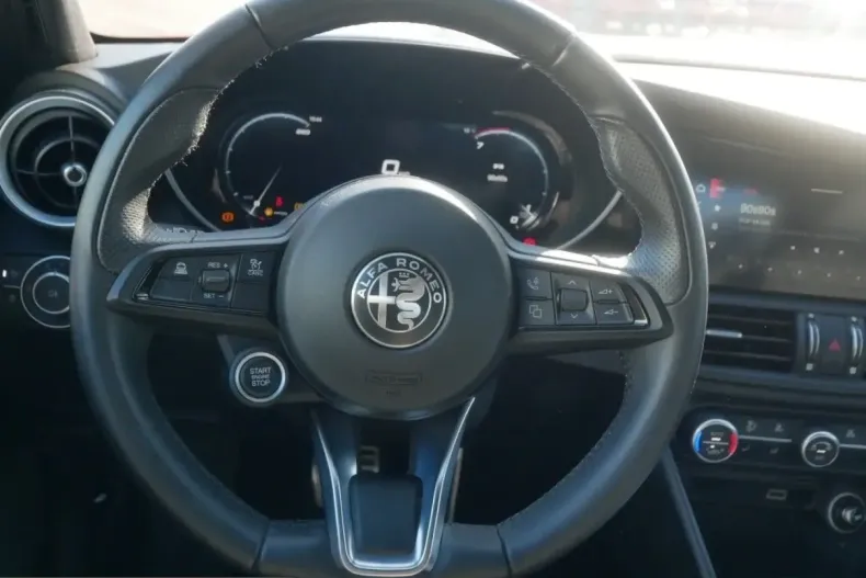 Alfa Romeo Giulia din 2023 cu 10.010 km - oferta ALF206986 - foto 19