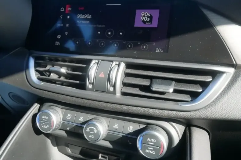 Alfa Romeo Giulia din 2023 cu 10.010 km - oferta ALF206986 - foto 28