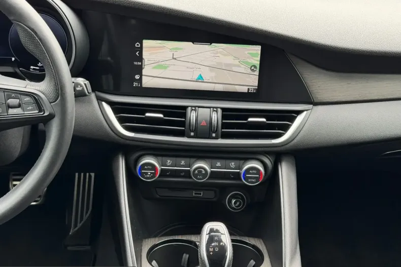 Alfa Romeo Giulia din 2023 cu 8.800 km - oferta ALF206987 - foto 32