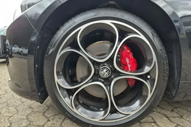 Alfa Romeo Giulia din 2023 cu 15.500 km - oferta ALF206989 - foto 13