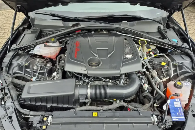 Alfa Romeo Giulia din 2023 cu 15.500 km - oferta ALF206989 - foto 16