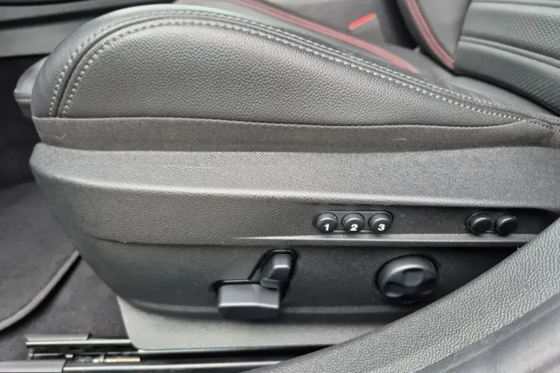 Alfa Romeo Giulia din 2023 cu 15.500 km - oferta ALF206989 - foto 18