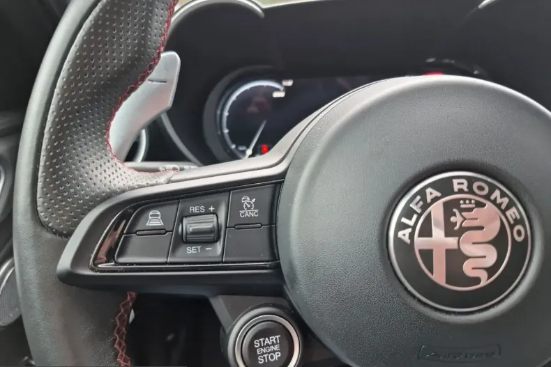 Alfa Romeo Giulia din 2023 cu 15.500 km - oferta ALF206989 - foto 19
