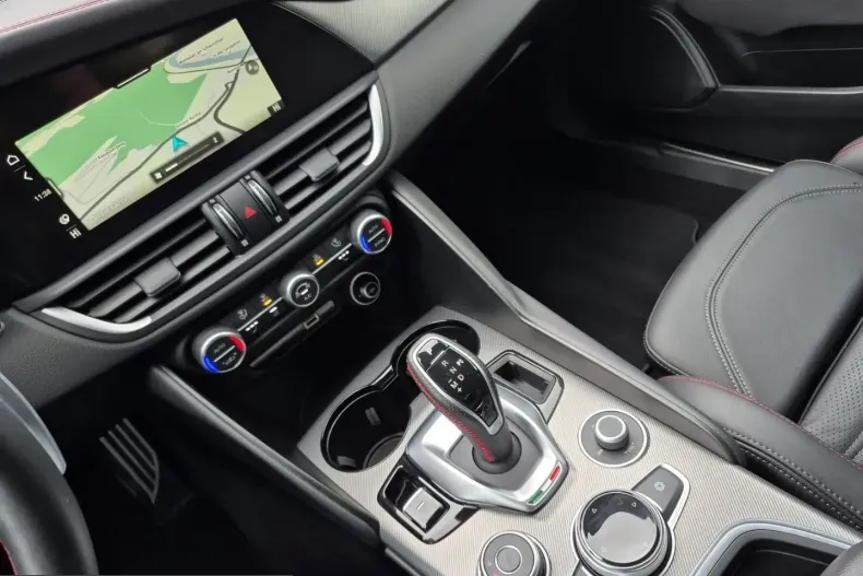 Alfa Romeo Giulia din 2023 cu 15.500 km - oferta ALF206989 - foto 21