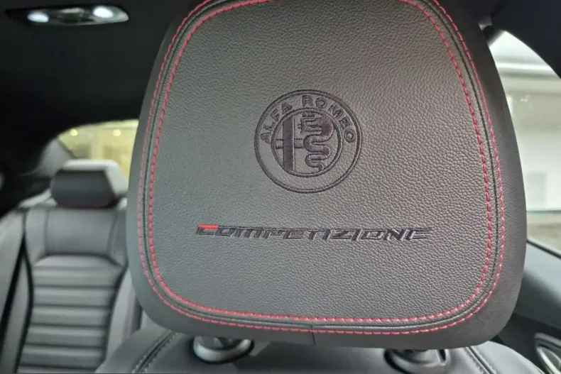 Alfa Romeo Giulia din 2023 cu 15.500 km - oferta ALF206989 - foto 24