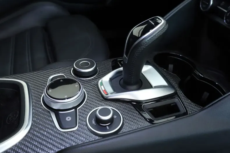 Alfa Romeo Giulia din 2024 cu 26.755 km - oferta ALF206990 - foto 14