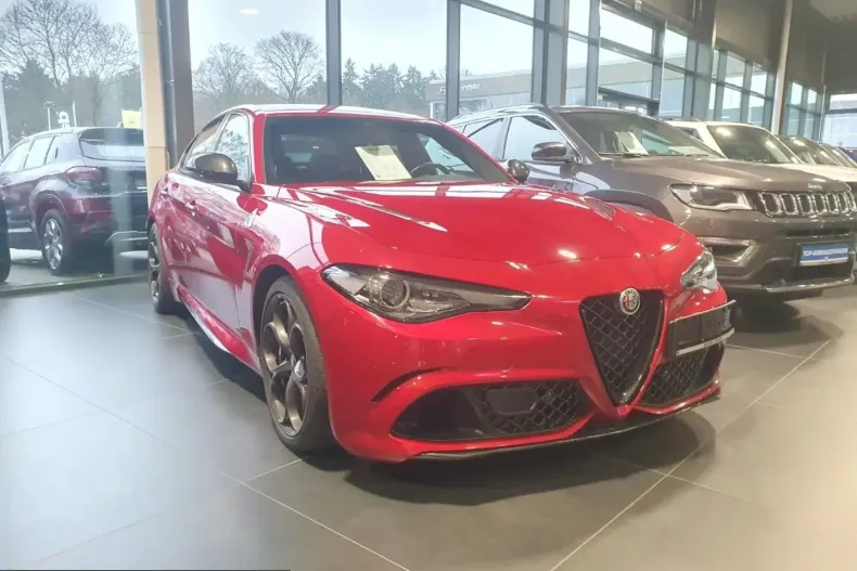 Alfa Romeo Giulia din 2022 cu 48.445 km - oferta ALF206993 - foto 2