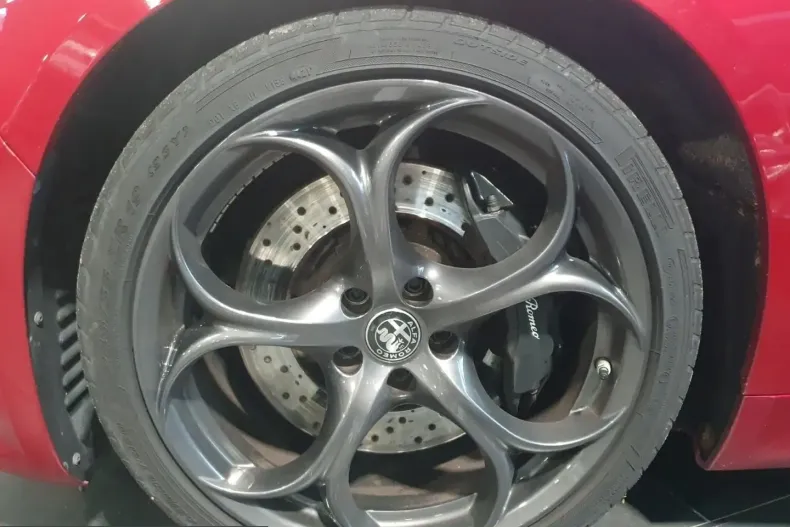 Alfa Romeo Giulia din 2022 cu 48.445 km - oferta ALF206993 - foto 3