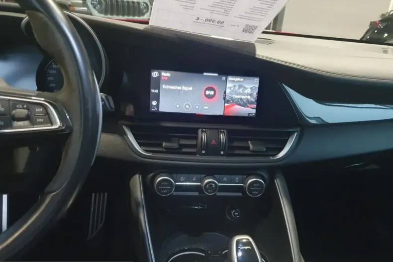 Alfa Romeo Giulia din 2022 cu 48.445 km - oferta ALF206993 - foto 12