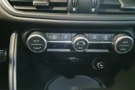 Alfa Romeo Giulia din 2022 cu 48.445 km - oferta ALF206993 - foto 13