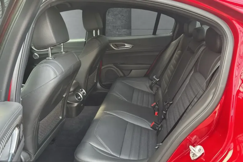 Alfa Romeo Giulia din 2025 cu 19.990 km - oferta ALF206994 - foto 8