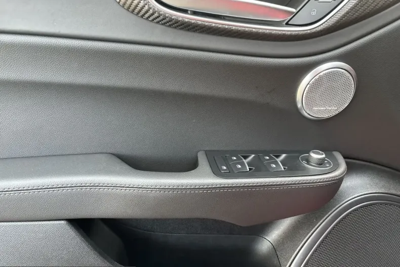 Alfa Romeo Giulia din 2025 cu 19.990 km - oferta ALF206994 - foto 13