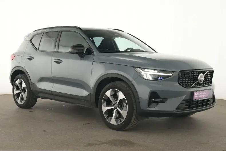 Volvo XC40 din 2023 cu 38.835 km - oferta VOL206995 - foto 3