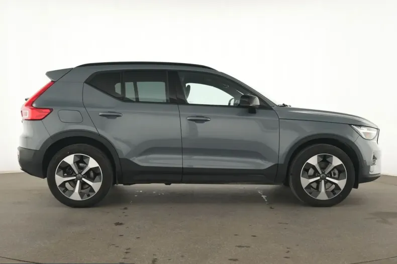 Volvo XC40 din 2023 cu 38.835 km - oferta VOL206995 - foto 4