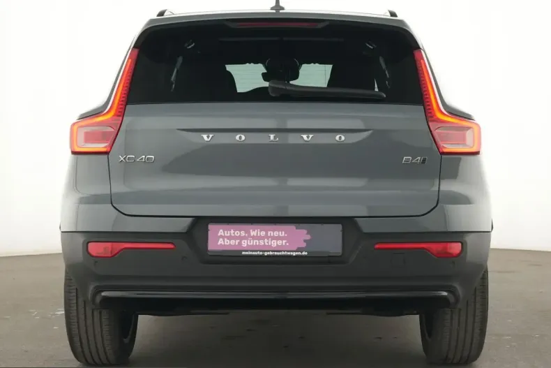 Volvo XC40 din 2023 cu 38.835 km - oferta VOL206995 - foto 6