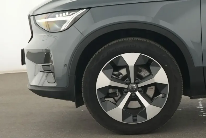 Volvo XC40 din 2023 cu 38.835 km - oferta VOL206995 - foto 12