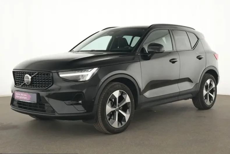 Volvo XC40 din 2023 cu 46.582 km - oferta VOL206997 - foto 1