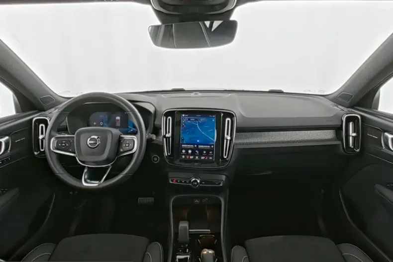 Volvo XC40 din 2023 cu 46.582 km - oferta VOL206997 - foto 14