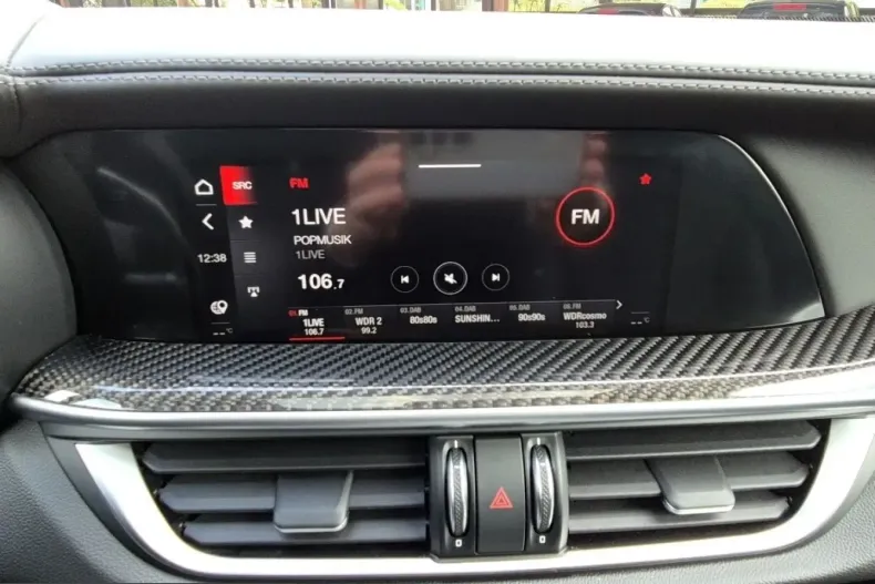 Alfa Romeo Stelvio din 2023 cu 12.868 km - oferta ALF206999 - foto 11