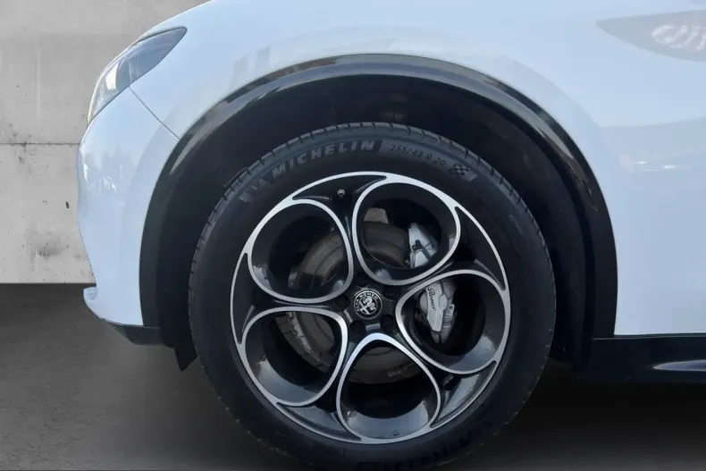 Alfa Romeo Stelvio din 2024 cu 42.808 km - oferta ALF207001 - foto 15