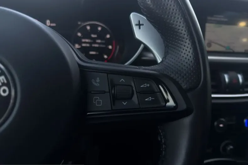 Alfa Romeo Stelvio din 2024 cu 42.808 km - oferta ALF207001 - foto 17