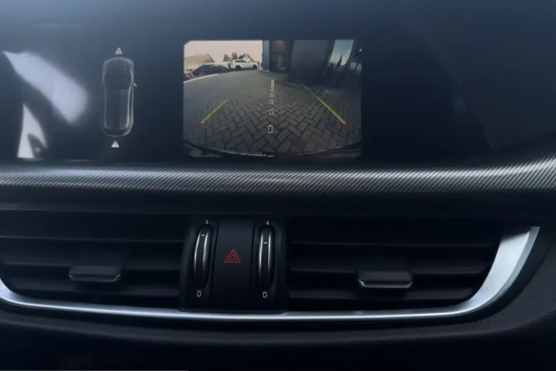 Alfa Romeo Stelvio din 2024 cu 42.808 km - oferta ALF207001 - foto 19