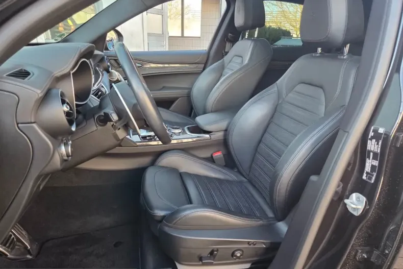 Alfa Romeo Stelvio din 2023 cu 19.850 km - oferta ALF207002 - foto 9