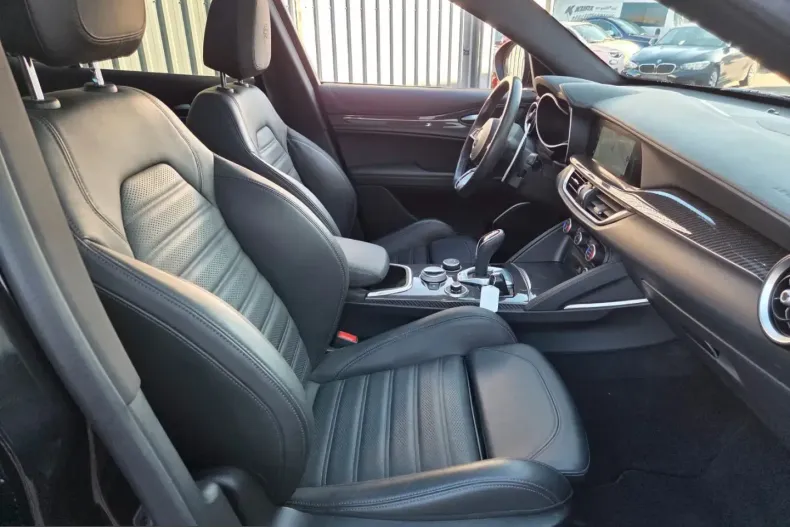 Alfa Romeo Stelvio din 2023 cu 19.850 km - oferta ALF207002 - foto 11