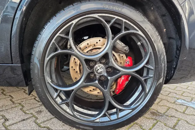 Alfa Romeo Stelvio din 2023 cu 19.850 km - oferta ALF207002 - foto 20