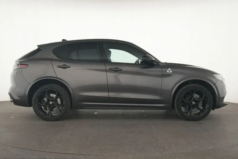 Alfa Romeo Stelvio din 2022 cu 74.664 km - oferta ALF207003 - foto 6