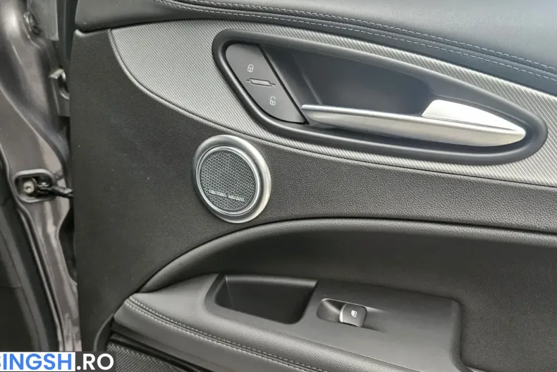 Alfa Romeo Stelvio din 2024 cu 45.422 km - oferta ALF207005 - foto 16