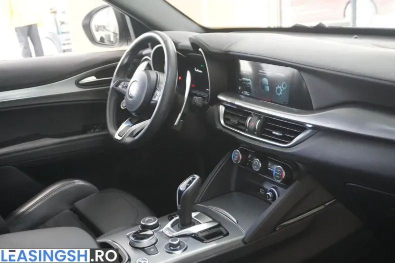 Alfa Romeo Stelvio din 2024 cu 49.990 km - oferta ALF207011 - foto 43