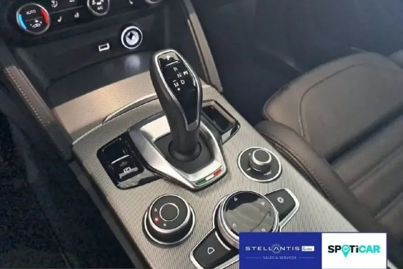 Alfa Romeo Stelvio din 2024 cu 48.530 km - oferta ALF207012 - foto 19